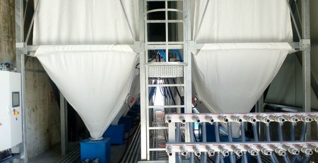 Eps aging silo system